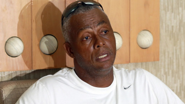 courtney walsh