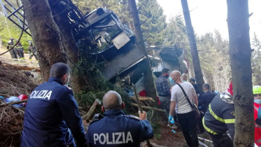 Italy cable car.jpg