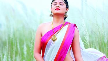 Mousumi Hamid