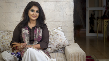 samina.jpg