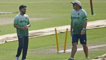 Mominul Haque & Russell Domingo 