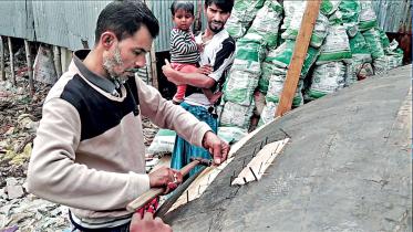 slum-dwellers-1_0.jpg