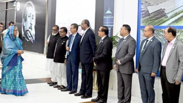 pm_arrives_dhaka.jpg
