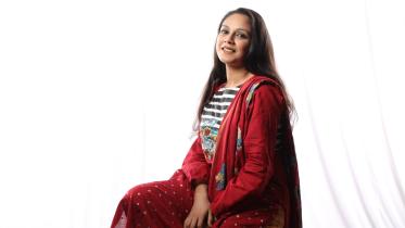 সানজিদা প্রীতি ২১ বছর ধরে মঞ্চ নাটকে অভিনয় করছেন। ছবি: শেখ মেহেদী মোরশেদ/স্টার