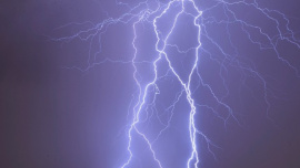 thunder_or_lightning_0.jpg